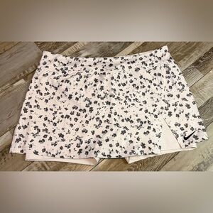 Nike Women's slim fit Skort